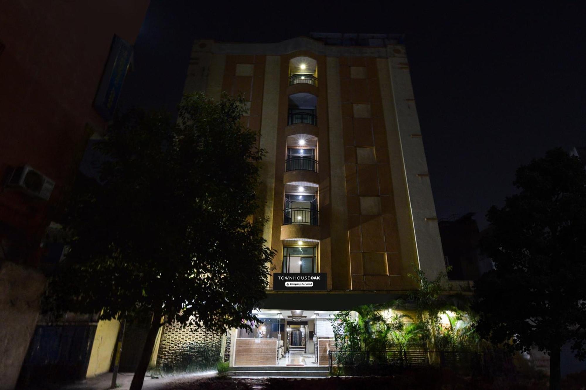 Super Townhouse Oak Secunderabad Near Railway Station Formerly Hotel Brahma Lālāguda Kültér fotó